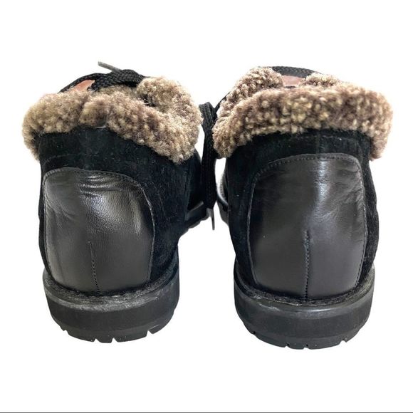 Stuart Weitzman Suede Low Top Sneakers SZ 6W - Picture 3 of 9